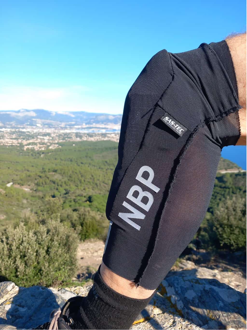 GENOUILLERE VTT ENDURO NBP GENOUILLERE VTT ENDURO NBP NOIRE